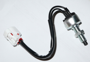 CZUJNIK STOP TOYOTA 8