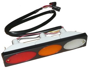 LAMPA TYŁ NISSAN