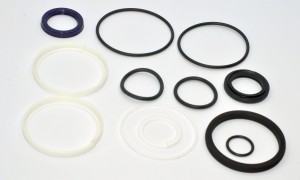 KPL USZCZELNIEŃ SIŁOWNIKA POCHYŁU TOYOTA